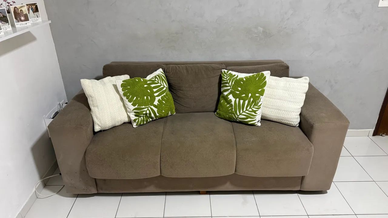 Sofá 3 lugares 