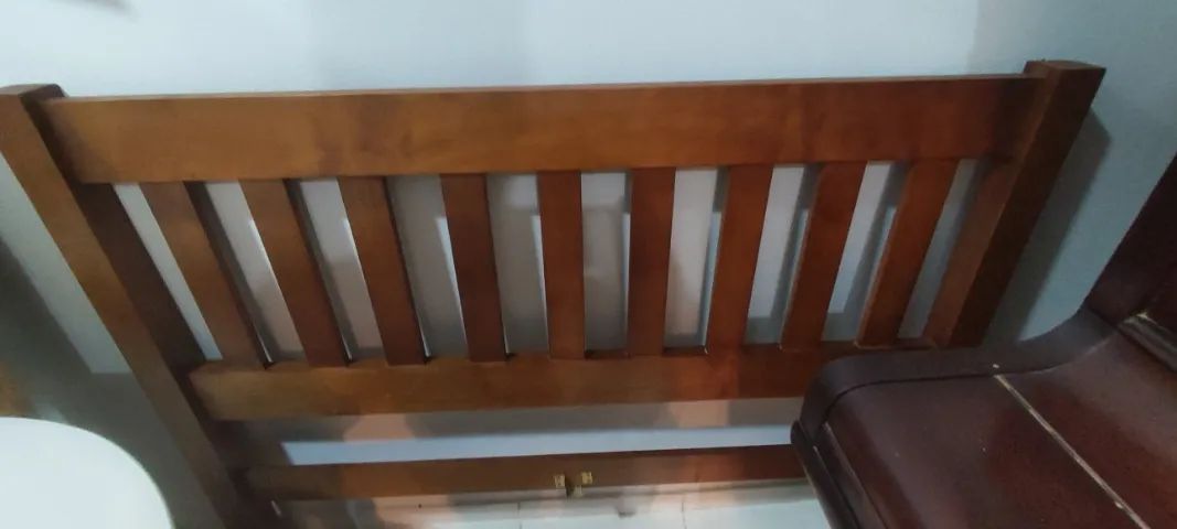 cama de casal em madeira maciça - Foto 2
