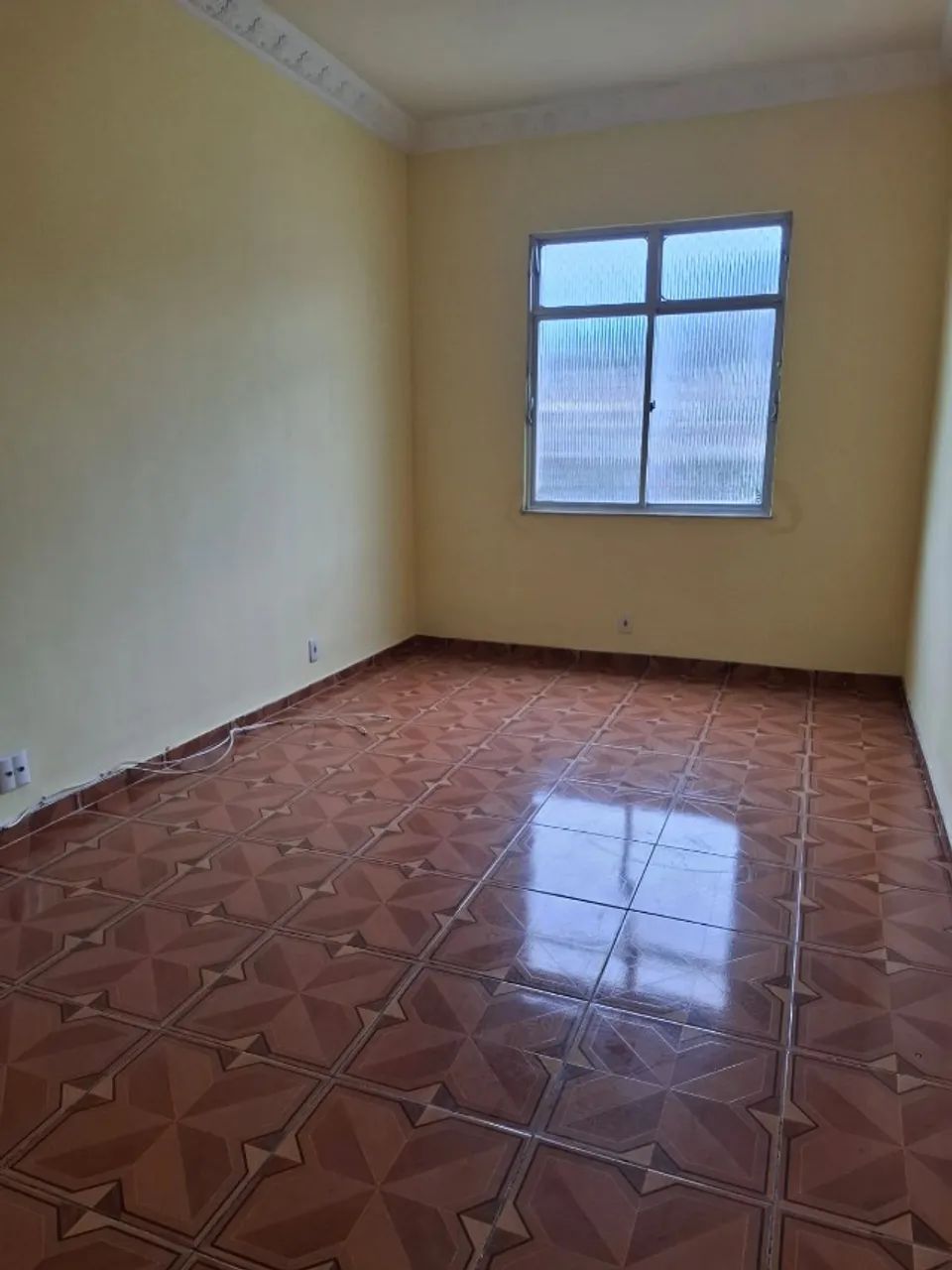 Apartamento de sala e quarto no Centro