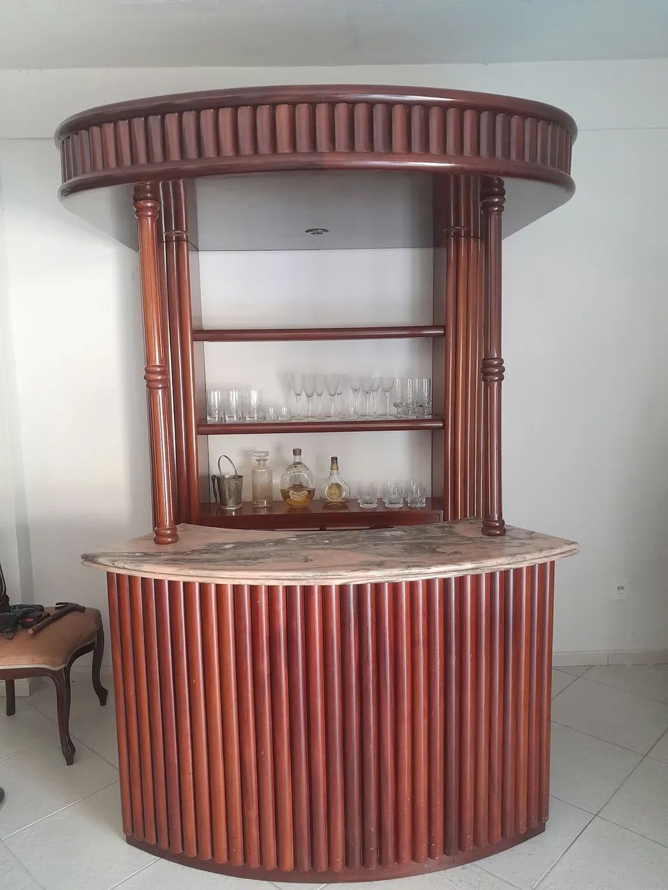 Bar vintage em madeira 