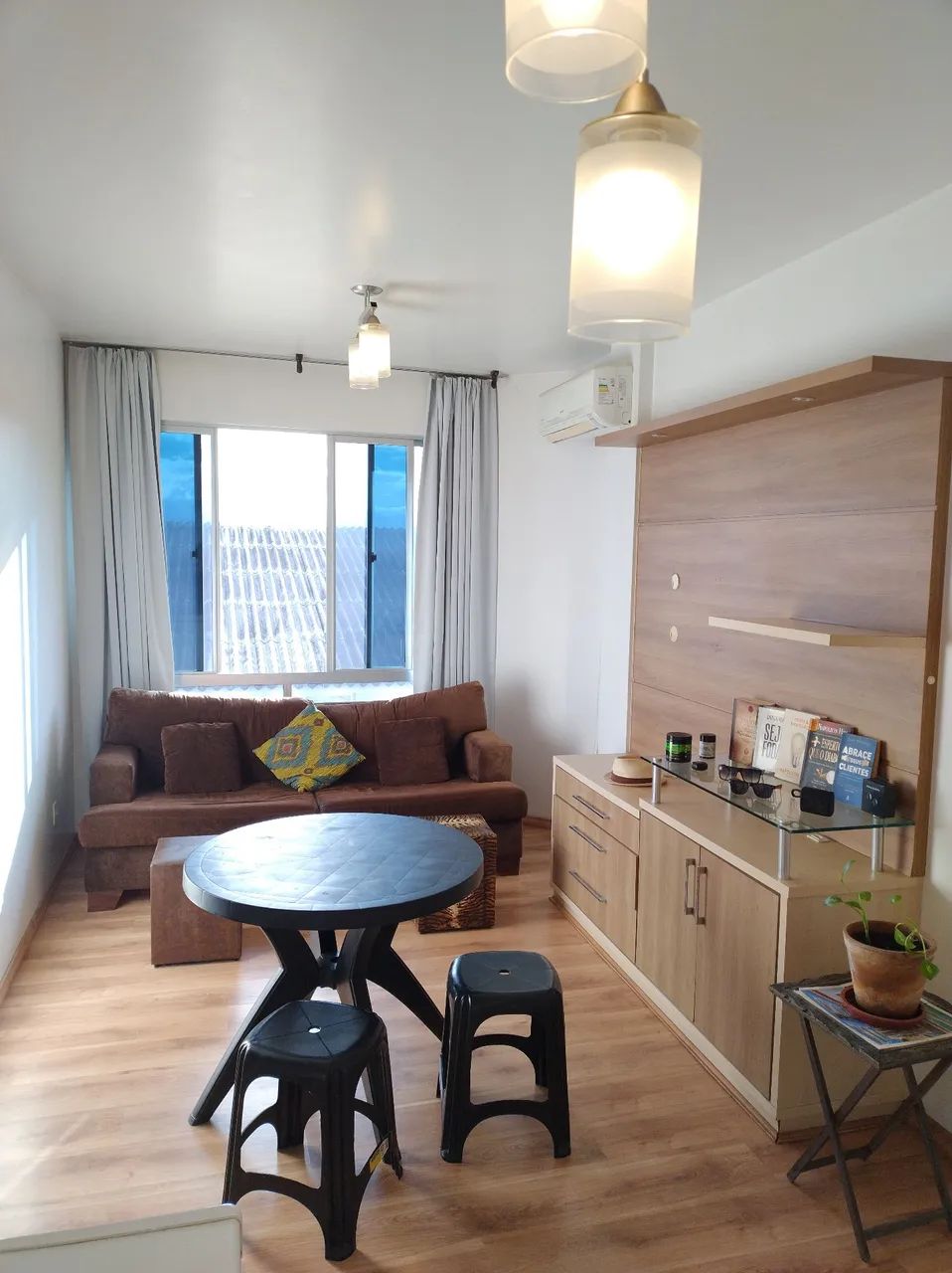 Alugo quarto em apartamento mobiliado próximo a UFSC  - Foto 2