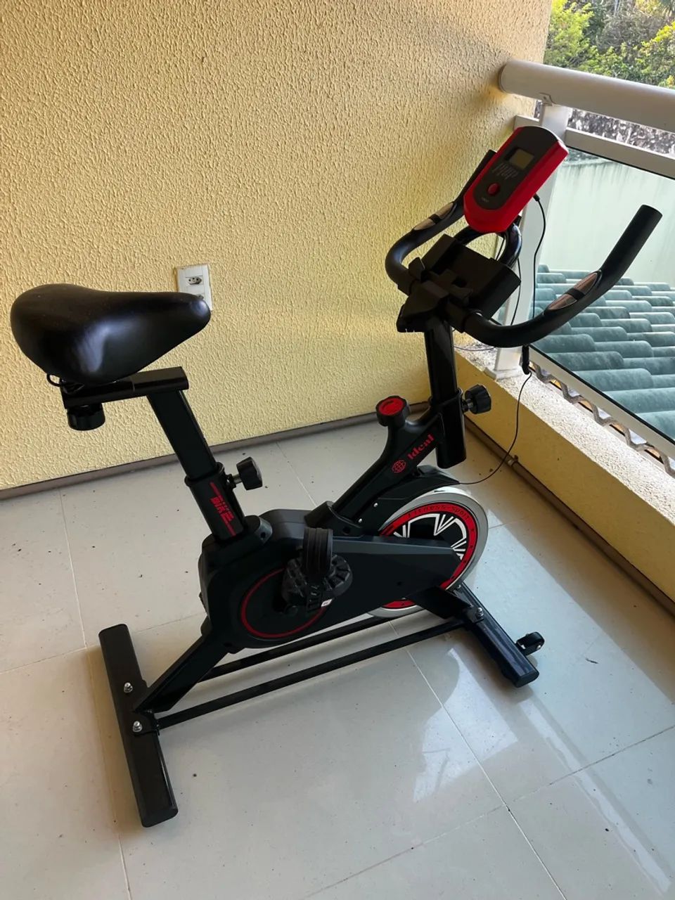 Bicicleta bike ergométrica 