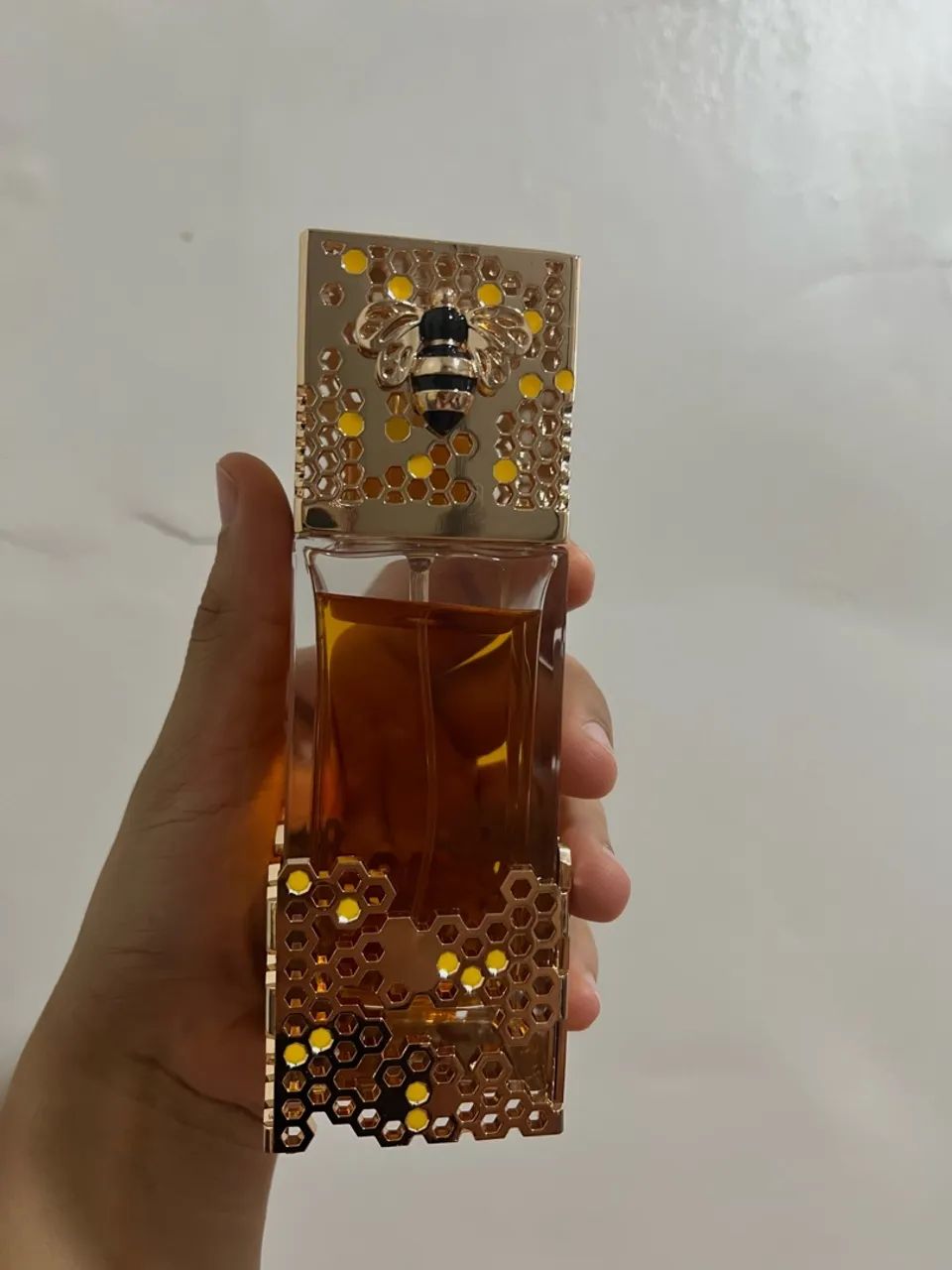 Perfume árabe (usado) Abelhinha - ATHEERI - Foto 2