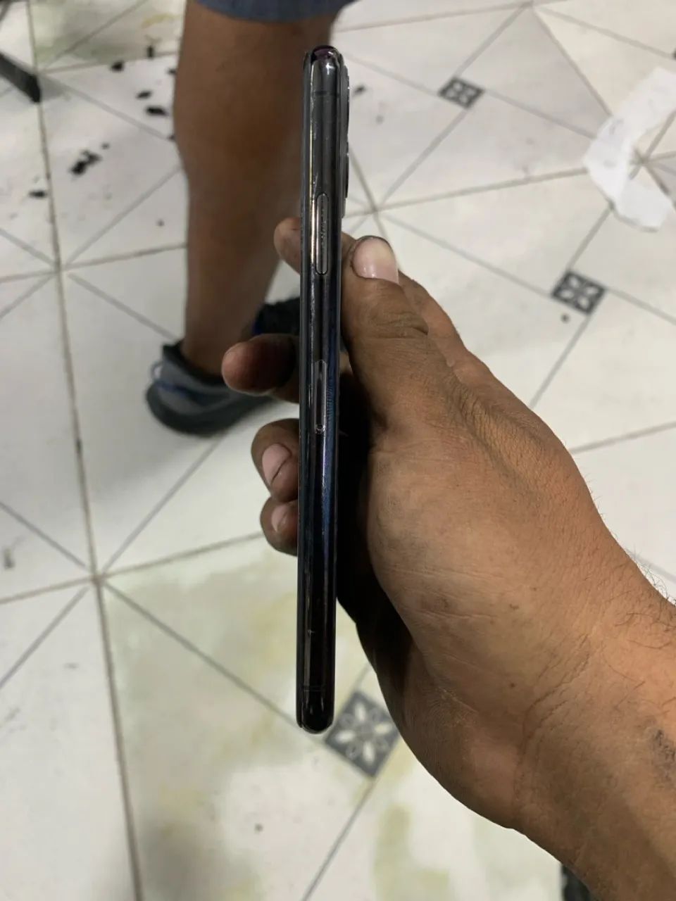 iPhone 11 Pro Max 64 GB  - Foto 2