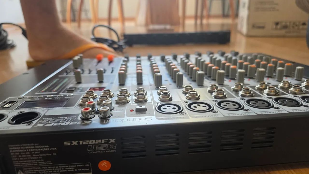 MESA SOM SOUNDCRAFT SX1202FX USB - Foto 5