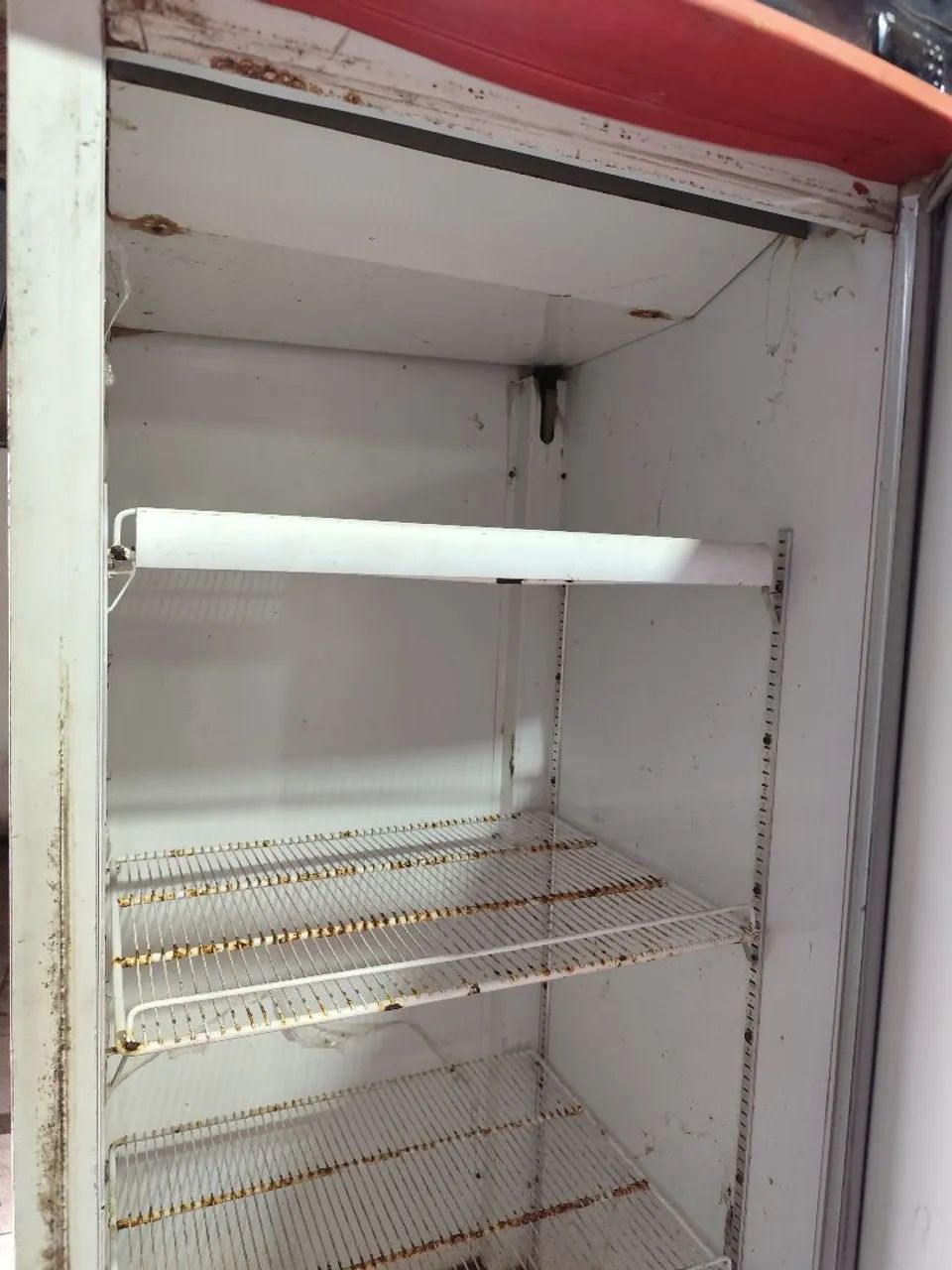 Cervejeiro refrimate 600l