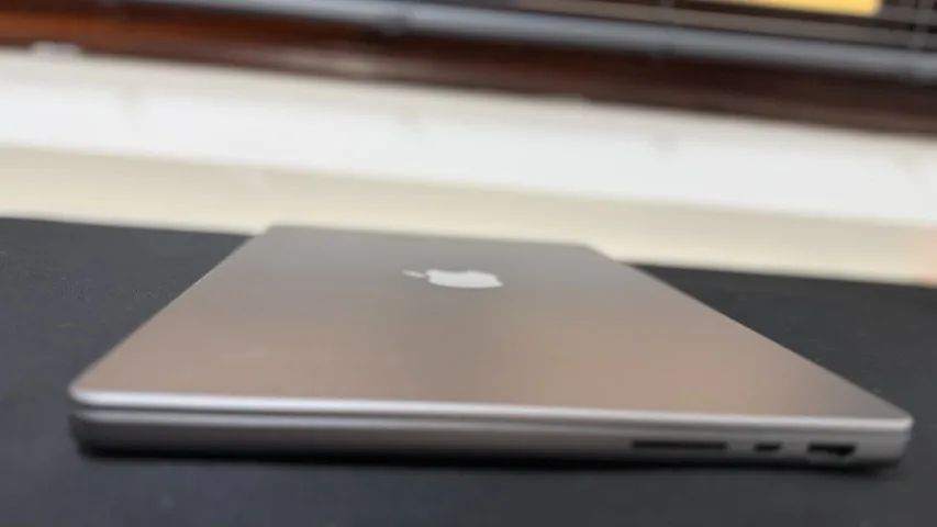 Macbook pro  tela 14  - m2 - 512   impecavél ! - Foto 5