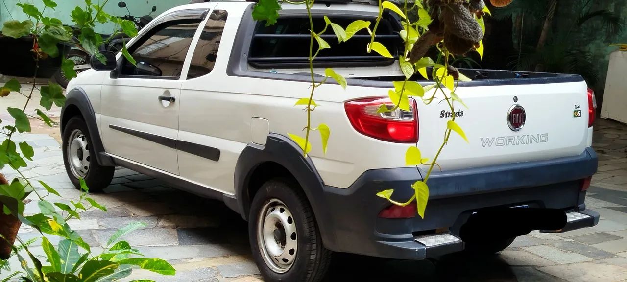 Fiat Strada Working Celeb.1.4 Fire Flex 8V CE 2014 - Foto 4