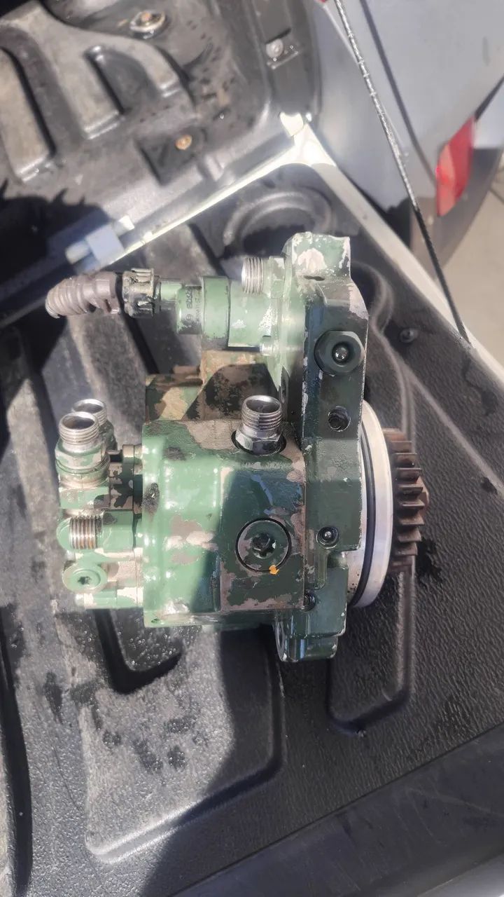 Bomba de alta MWM X 12