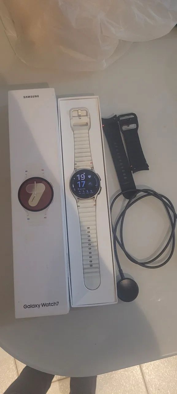 Vende-se Galaxy watch 7 LTE - Foto 2