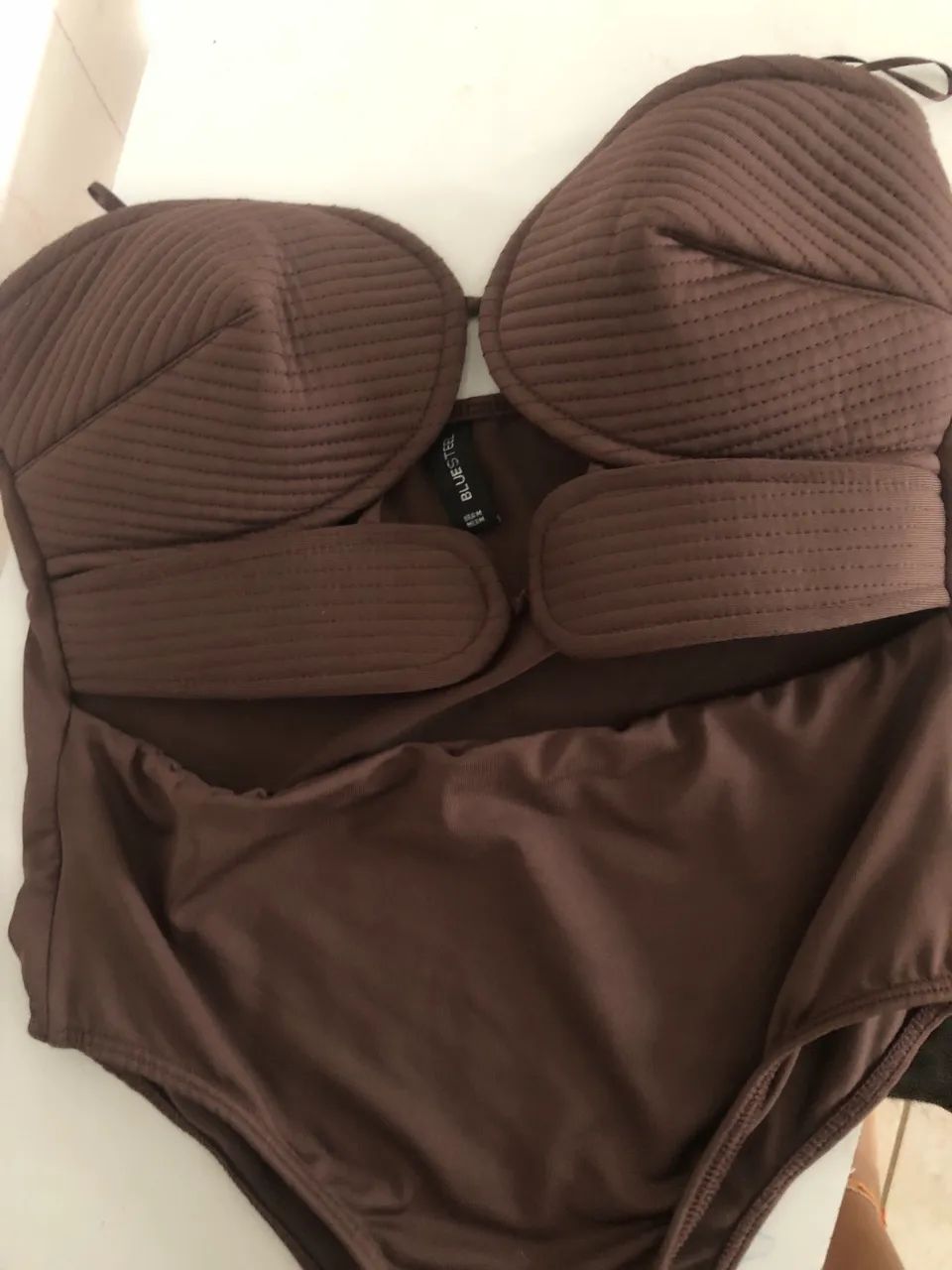 Body Em Microfibra Bicolor Com Busto Pespontado Marrom - Foto 4
