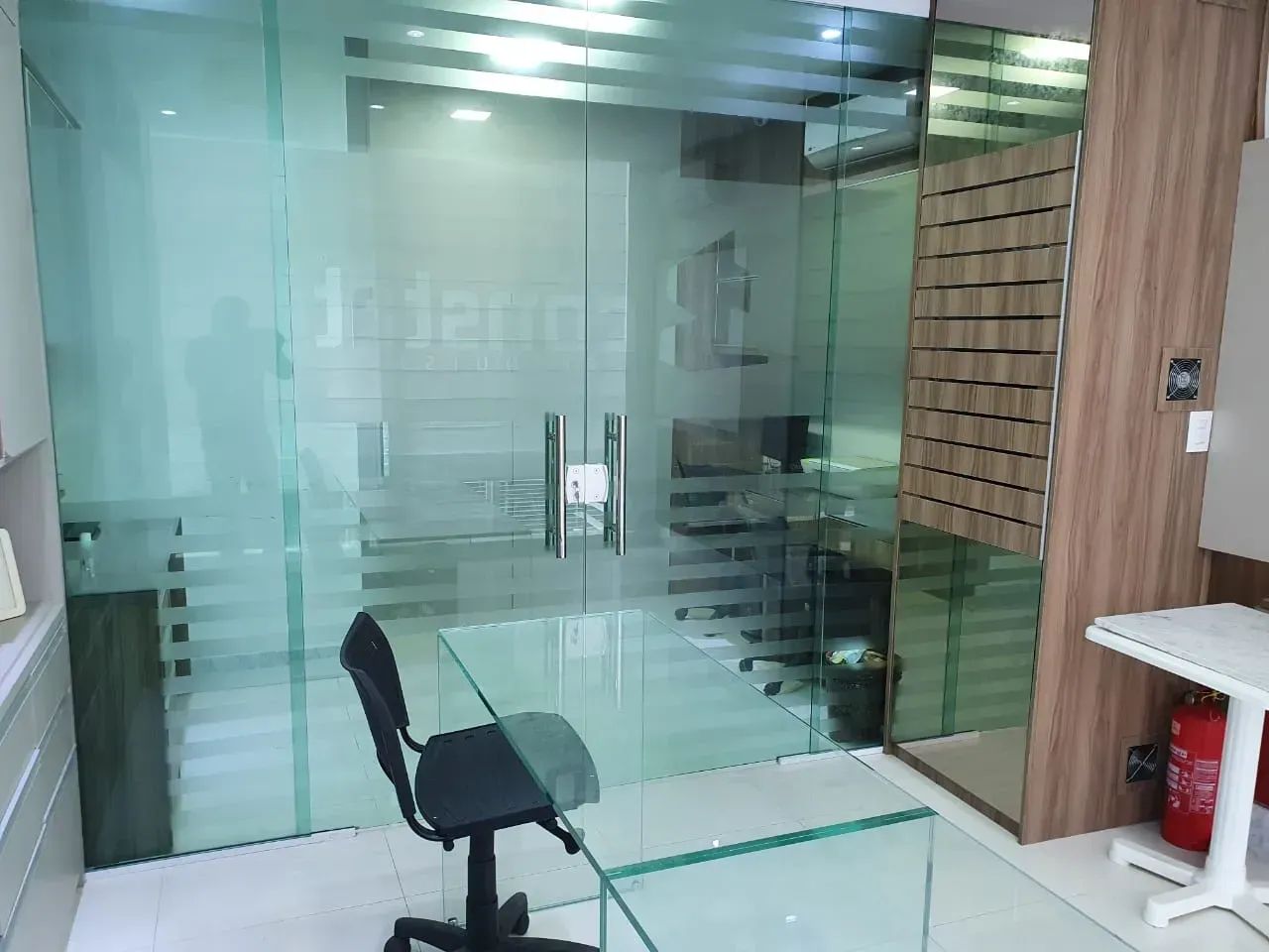 vendo sala comercial mobiliada Lagoa corporate - Ponta Dareia- Sao Luis