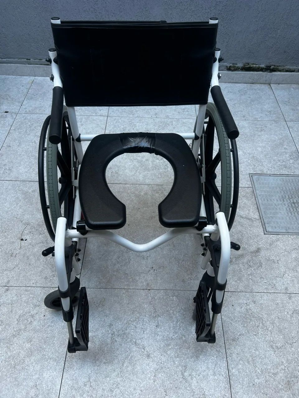 Cadeira de rodas higiênica H1 - Foto 4