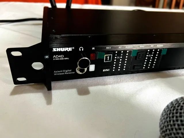 2 Microfones Sem Fio Shure Beta 58 Receptor AD4D Axient - Foto 2