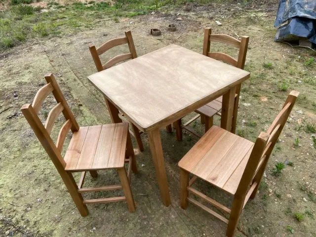 Conjuntos de Mesa e Cadeiras para restaurate em Madeira Maciça - Direto da Fábrica