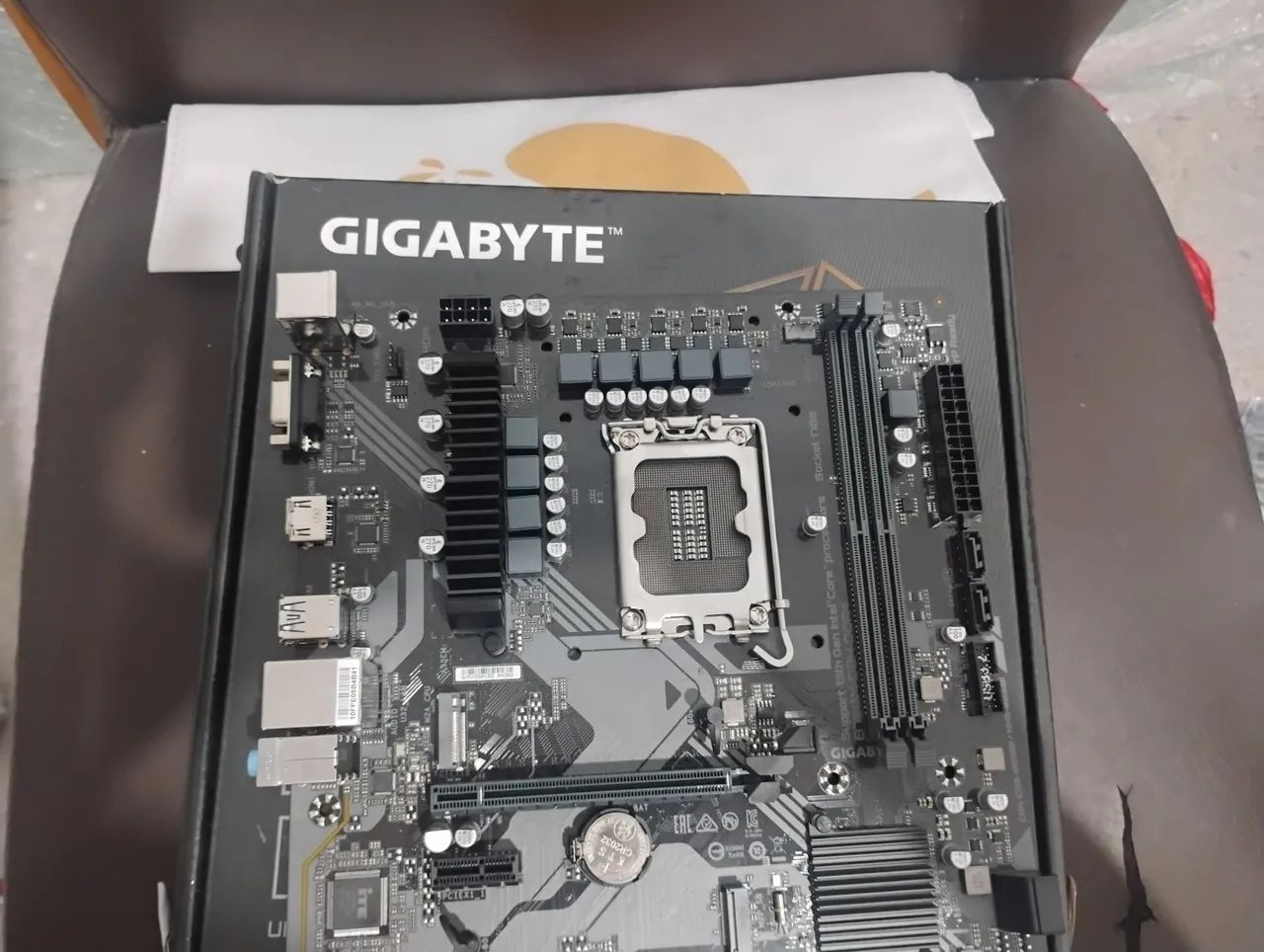 Placa mãe b760m Gigabyte DDR4 - Foto 4