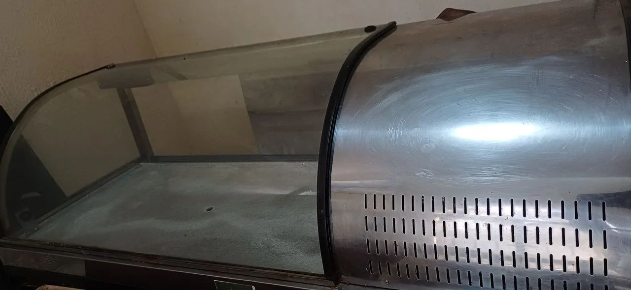 Vitrina refrigerada de bancada para bolos e doces - Foto 2