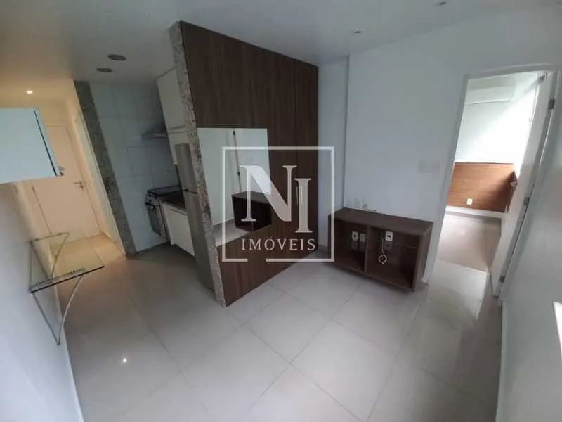 Apartamento : / Residencial / Copacabana