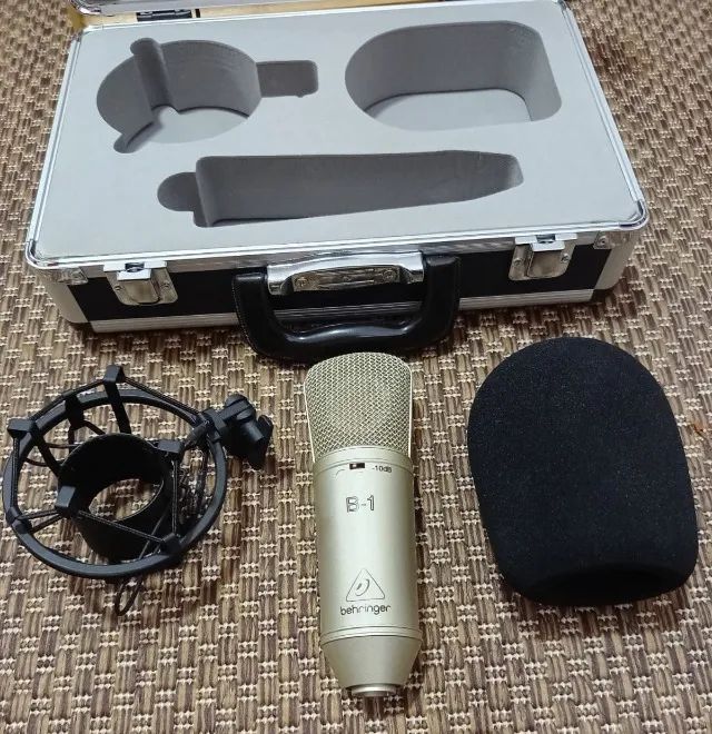 Microfone Condensador Behringer B1 Com Case - Foto 2