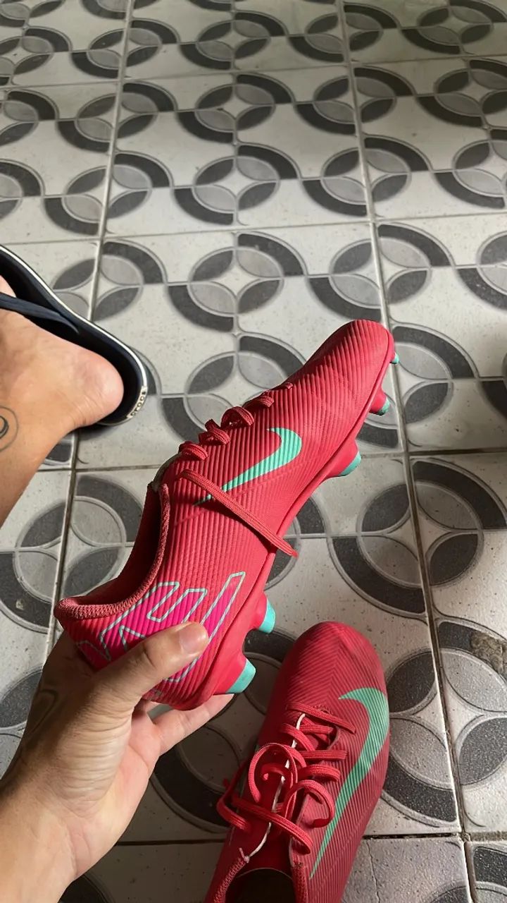 Chuteira Nike / comprei na centauro 