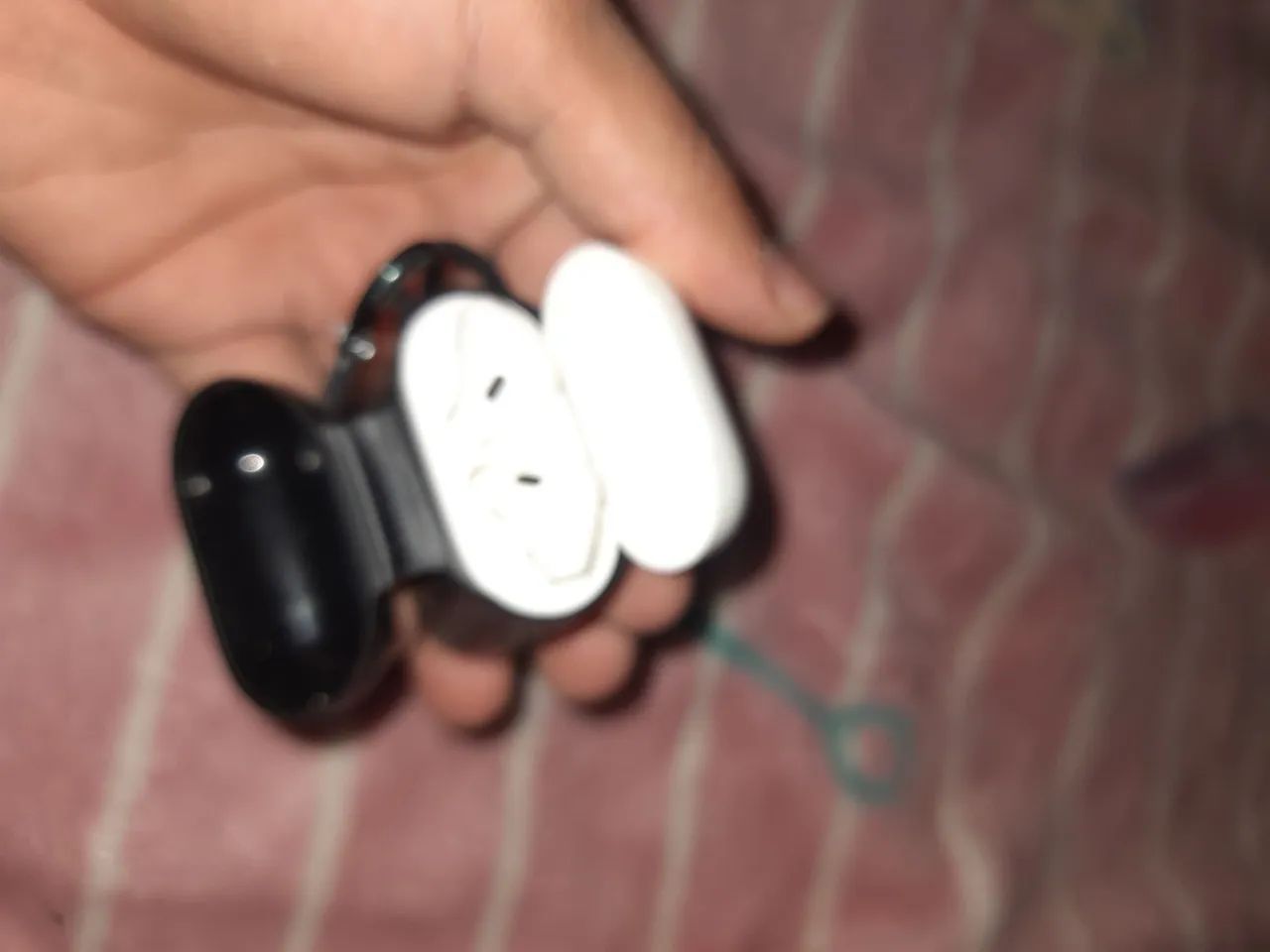 AIRPODS SEMI NOVO - Foto 2