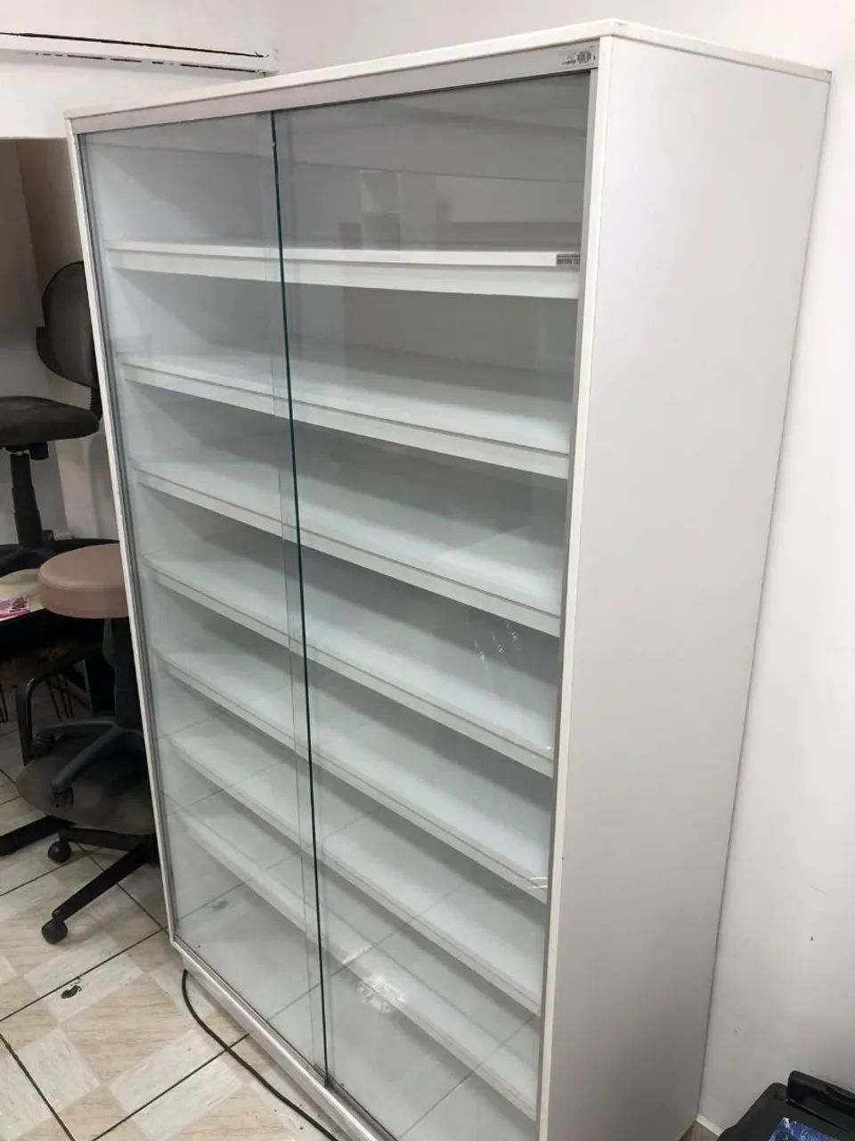 Cristaleira/ Vitrine 100% MDF - Foto 2