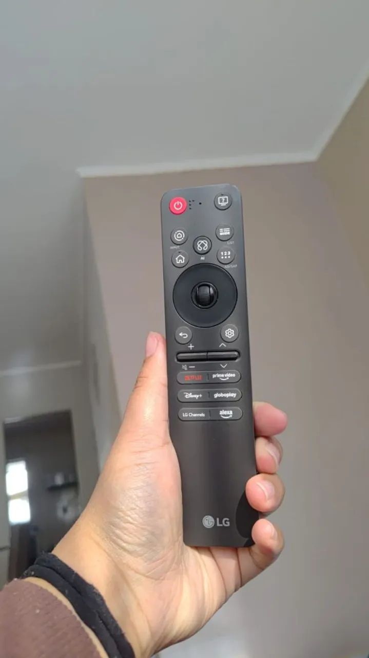 TV LG QLED 55 POLEGADAS 4K  - Foto 2