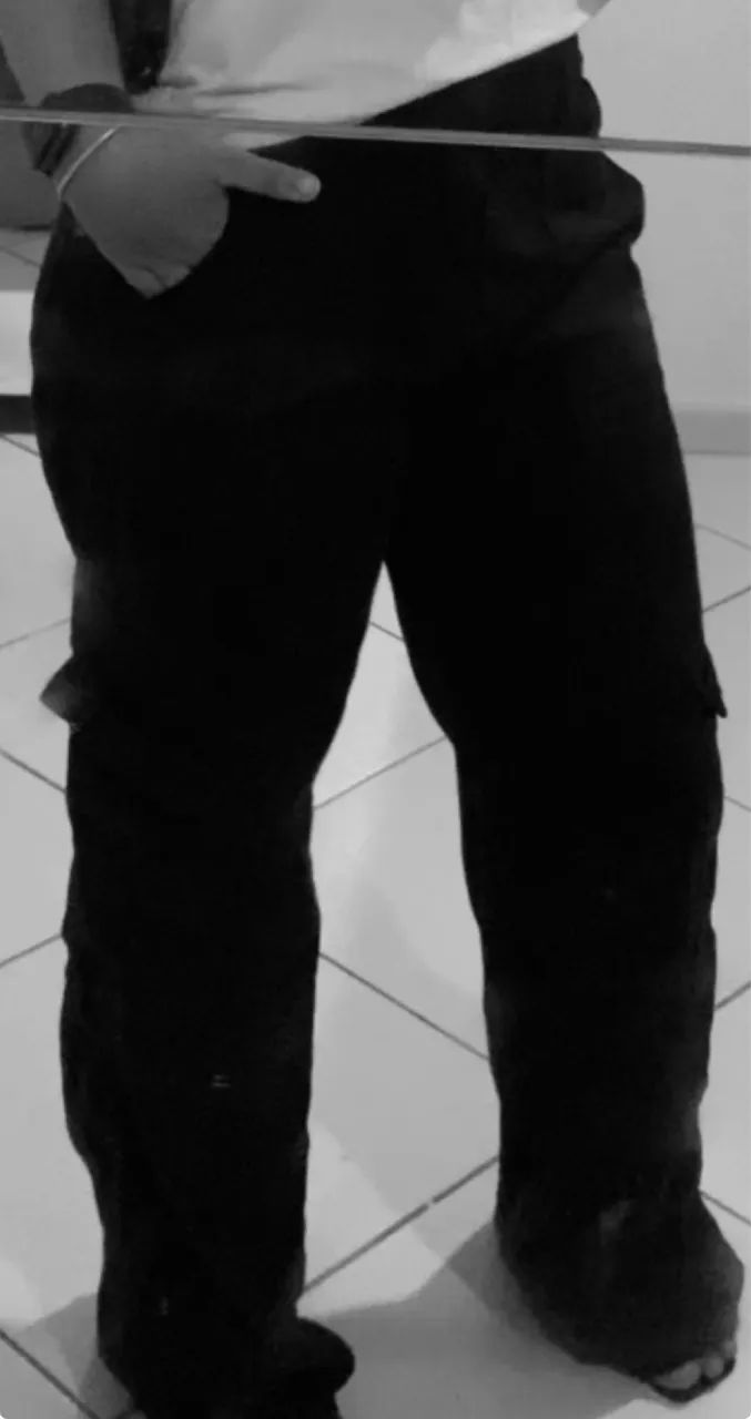 Calça preta  - Foto 2