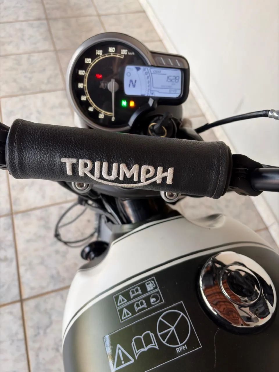 Triumph Scrambler 400x - Foto 4