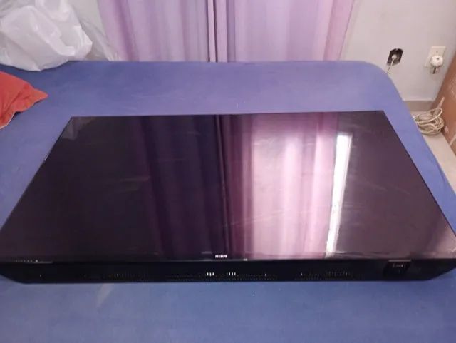 Tv 50" funcionando com pequeno defeito - Foto 3