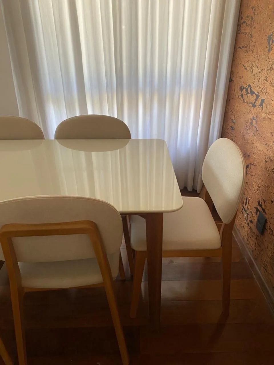 CONJUNTO MESA DE JANTAR + 6 CADEIRAS DE LINHO