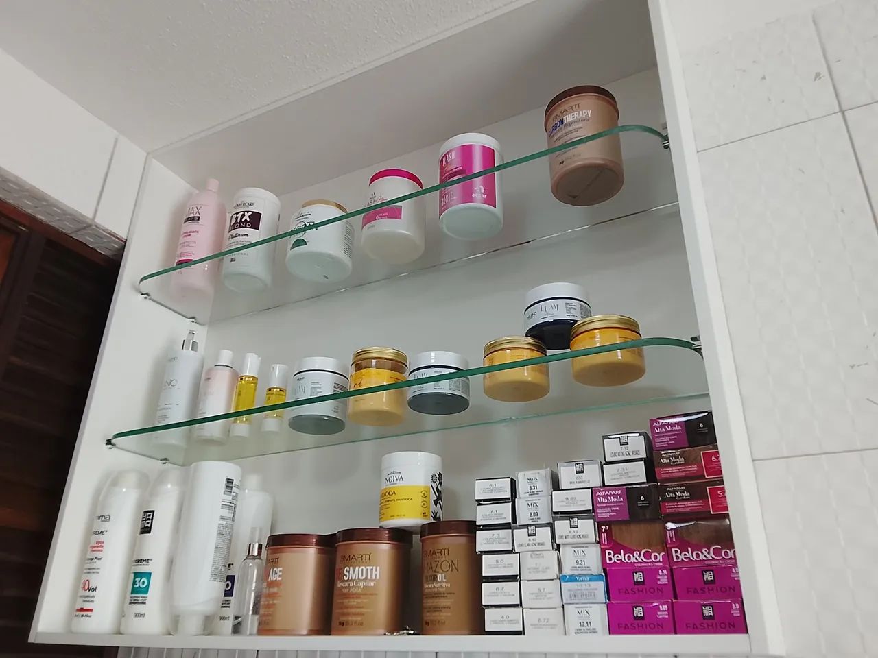 Balcão mais uma prateleira