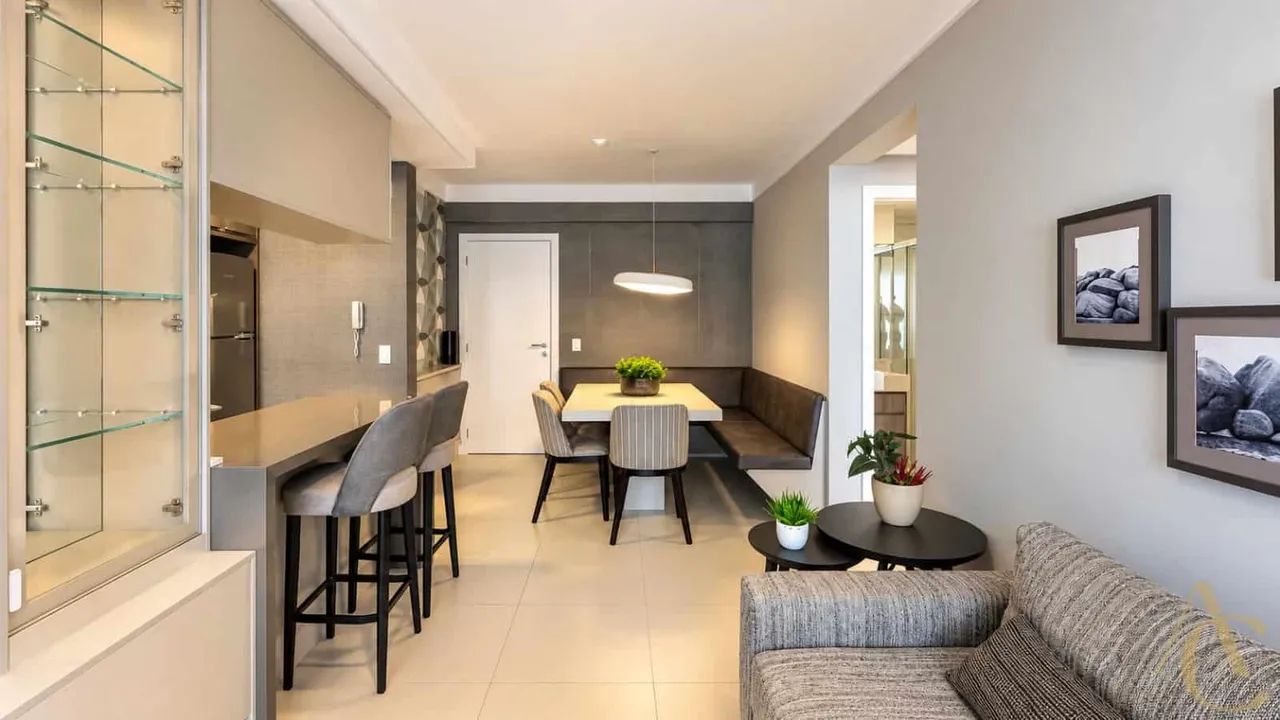 Apartamento à venda - 2 quartos sendo 1 suíte - Centro | Florianópolis/SC.