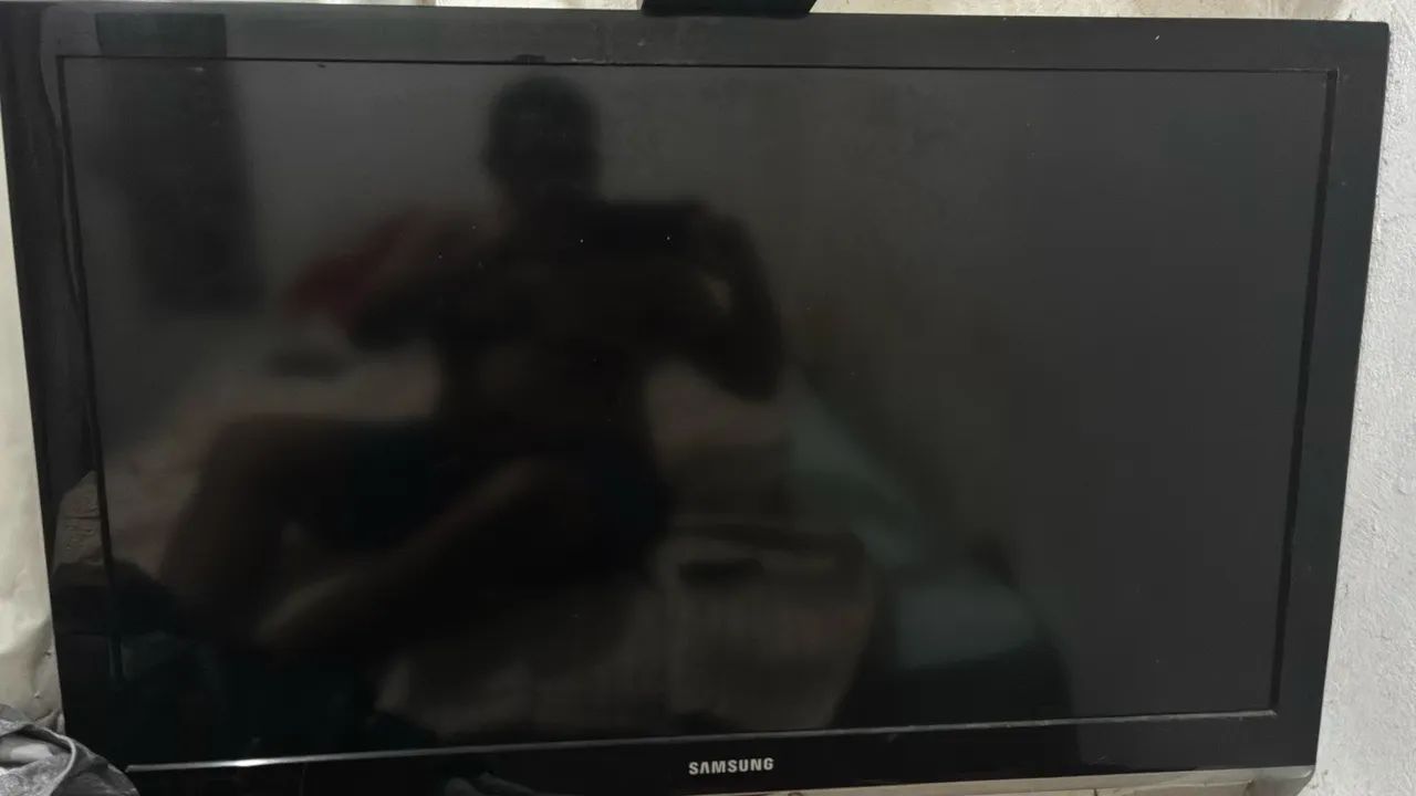 Tv 43 Samsung vendo o troco ler descrição 