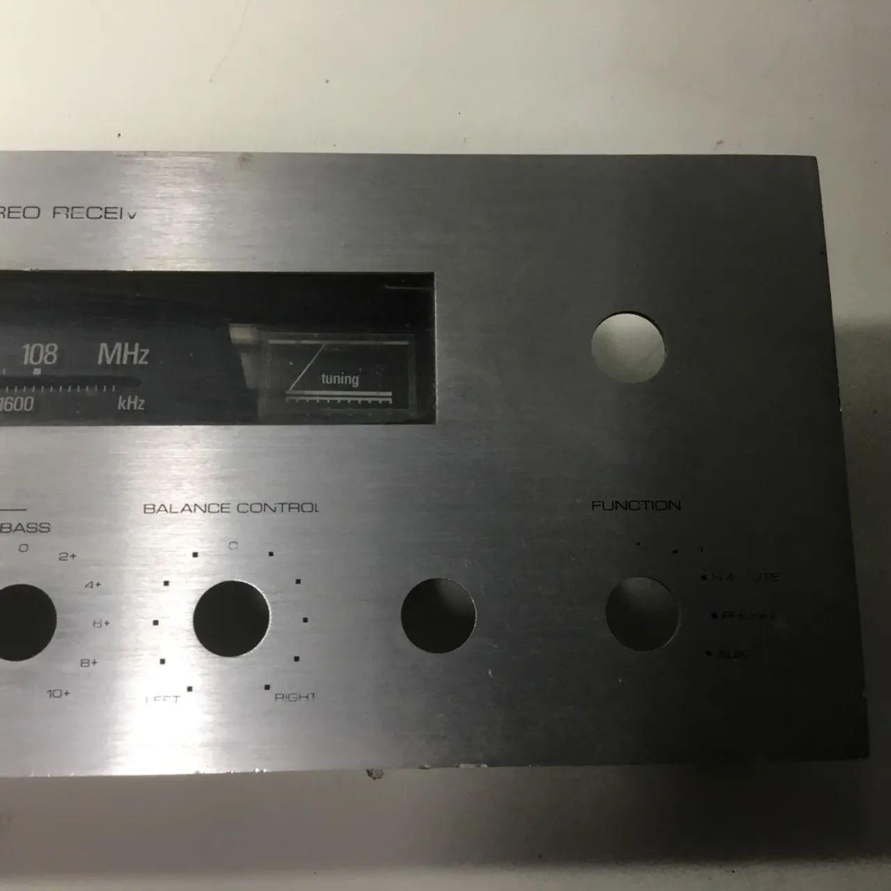 Frente do receiver Gradiente model 900 - Foto 4