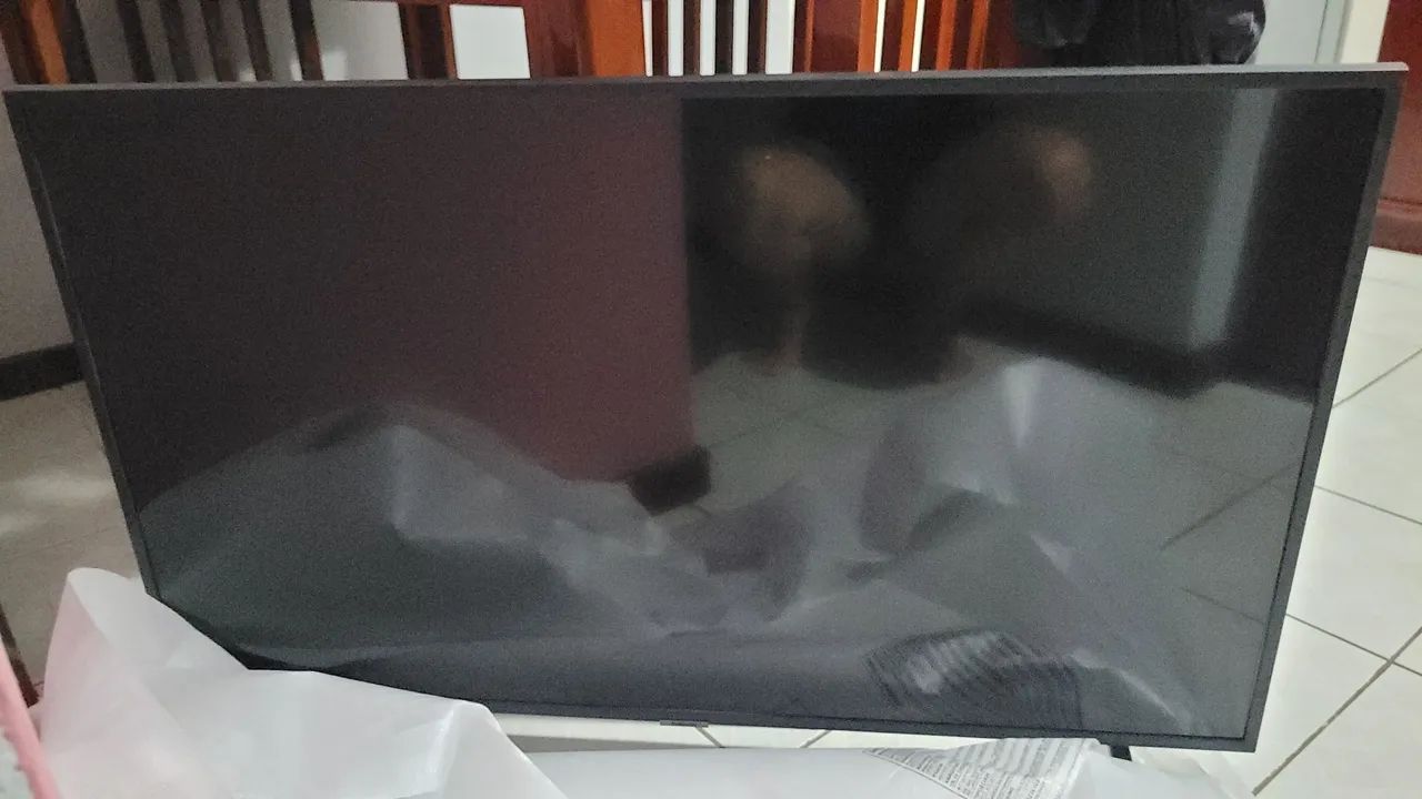 Smart TV Samsung 43RU7100 Ultra HD 4K - COM DEFEITO - Foto 2