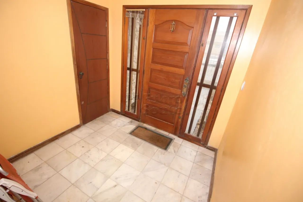 Sobrado amplo com 4 dormitórios e 2 suítes para locação e venda - Foto 3