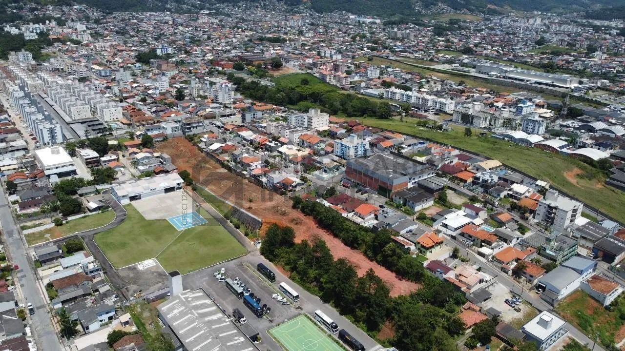 Terreno para Venda no Bairro Serraria em São José com 8.324 m² - Foto 2