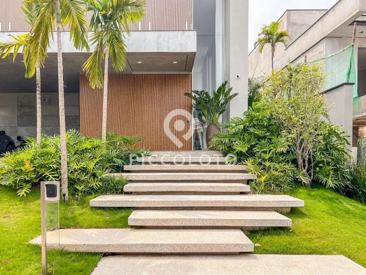Sobrado para alugar em Campinas, Alphaville Dom Pedro 3, com 3 suítes, com 346 m² - Foto 2