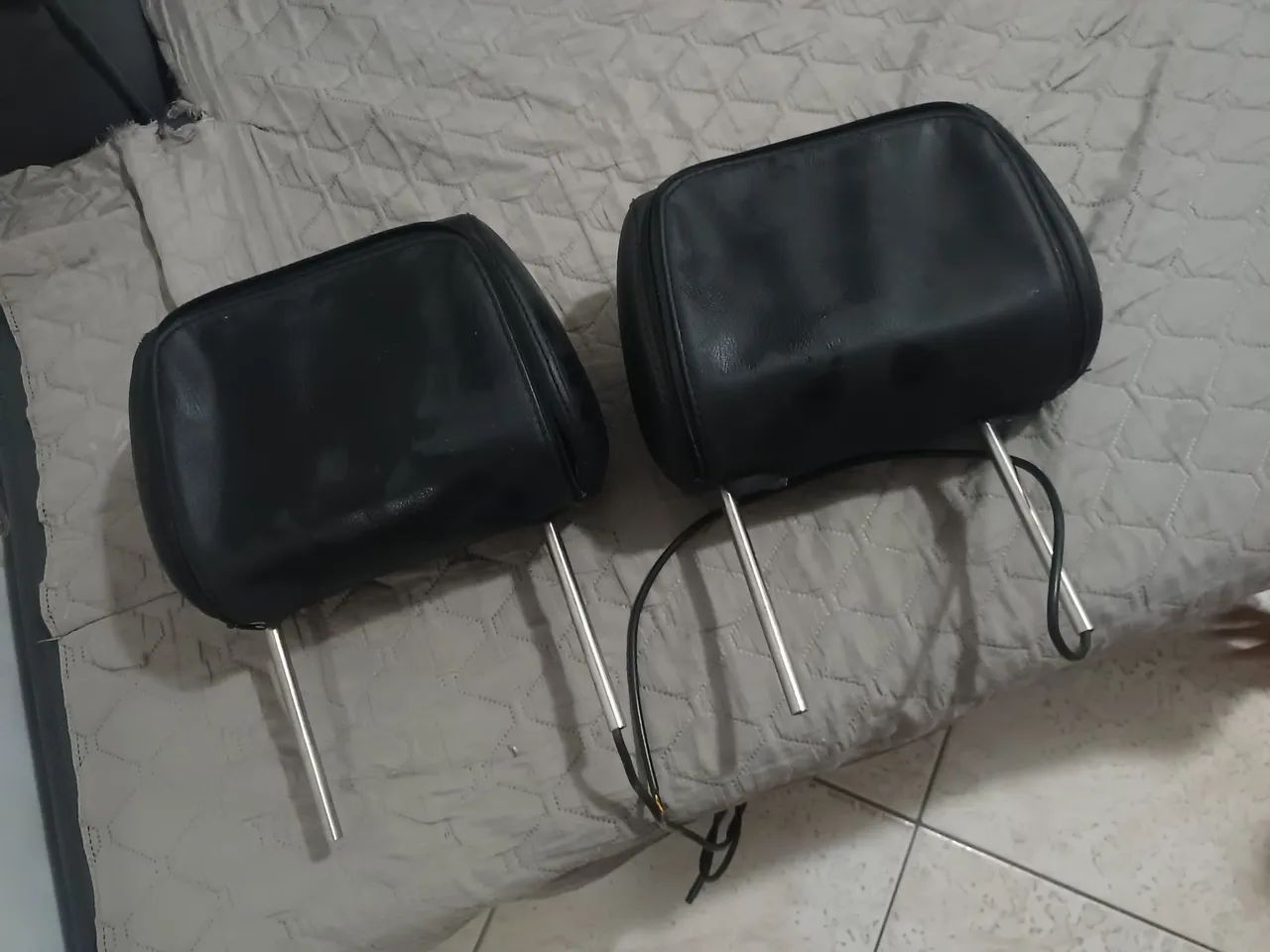Tela de encosto de banco de carro  - Foto 3