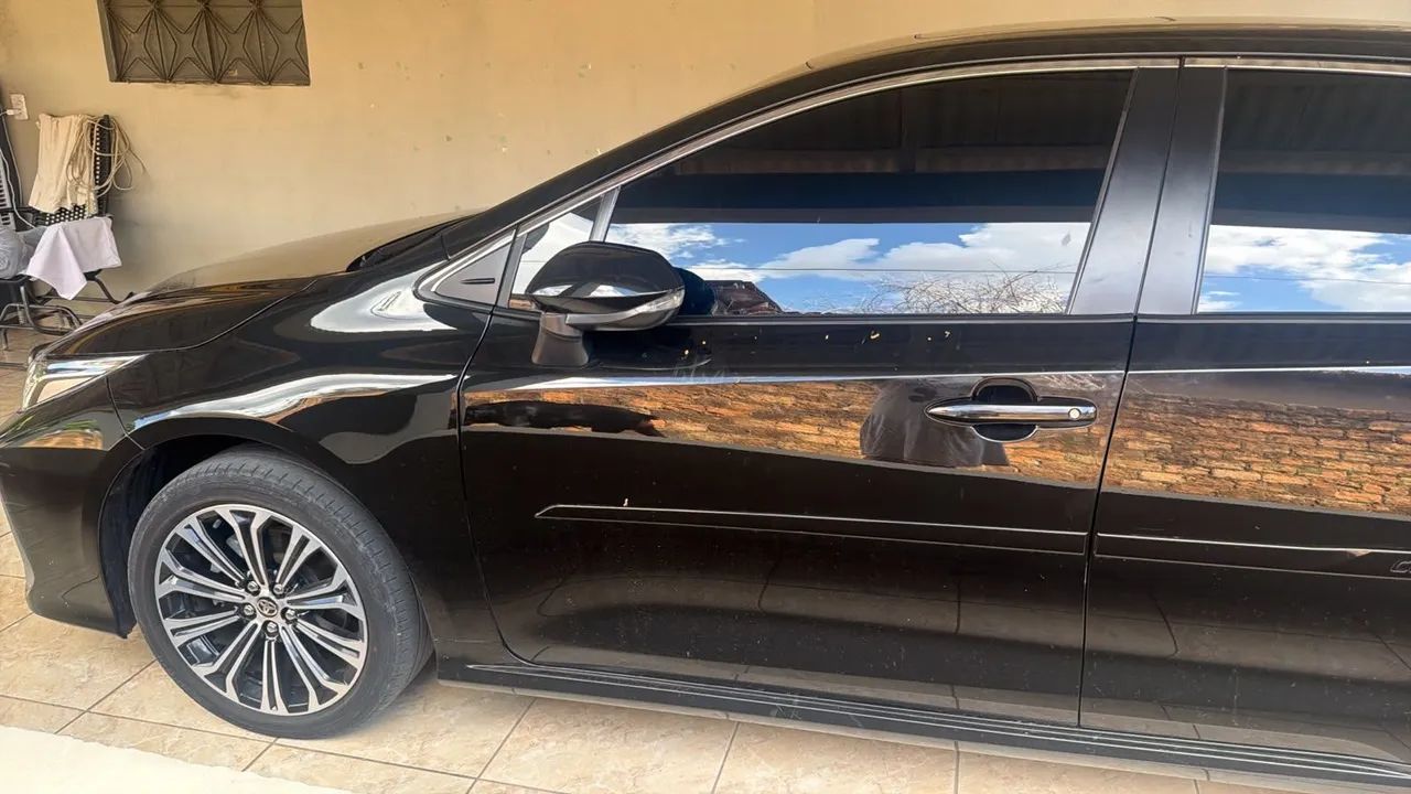 Toyota Corolla Altis 2.0 Flex 16V Aut. 2023 - Foto 3