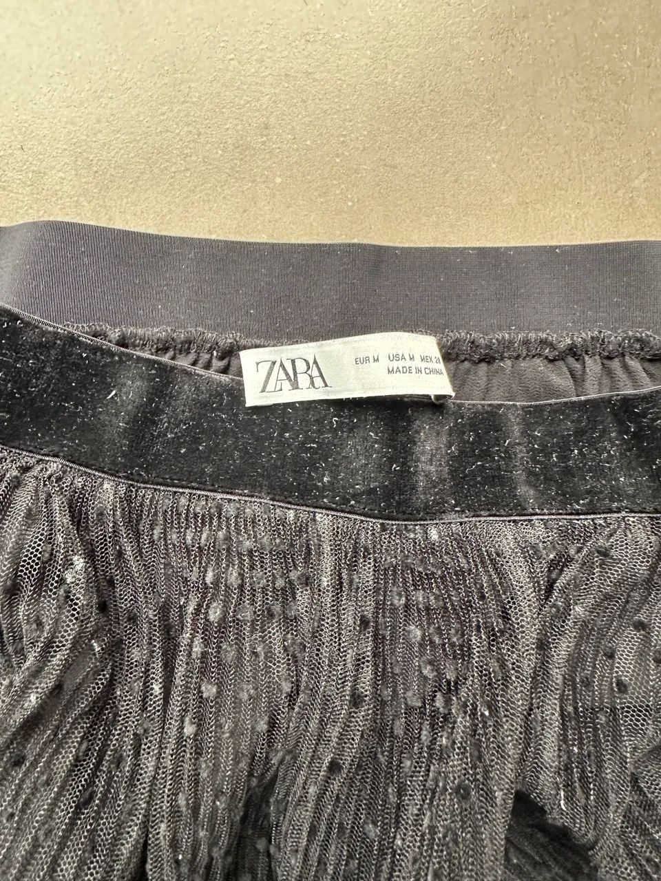 Saia midi tule Zara