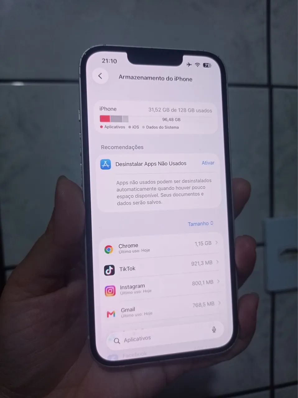 iPhone 13 