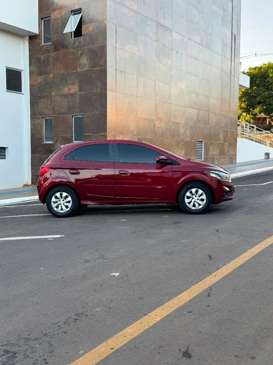 Chevrolet Onix Hatch LT 1.0 8V Flex Mec. 4P 2018 - Foto 5