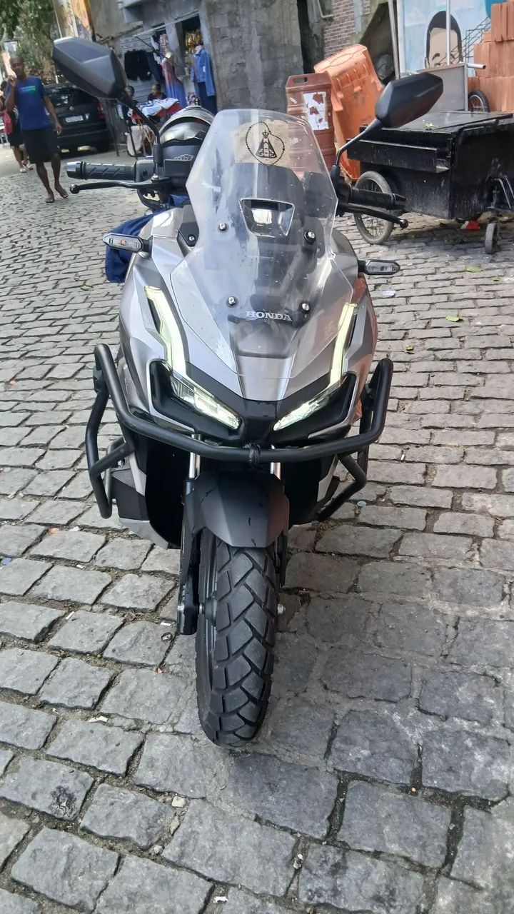 Adv 160 2025