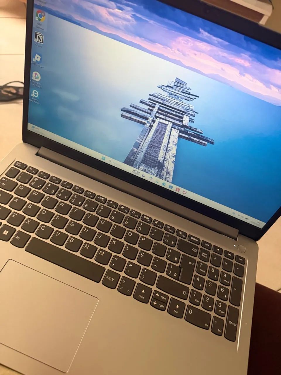 Vendo notebook Lenovo semi novo - Foto 3