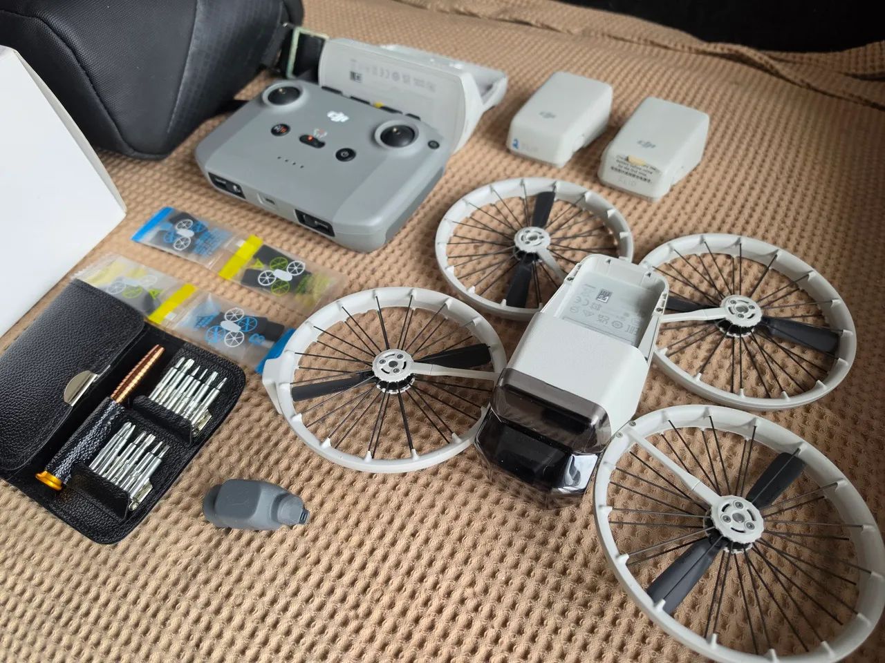 Dji Flip Impecável e sem voo - Completo e bateria extra 