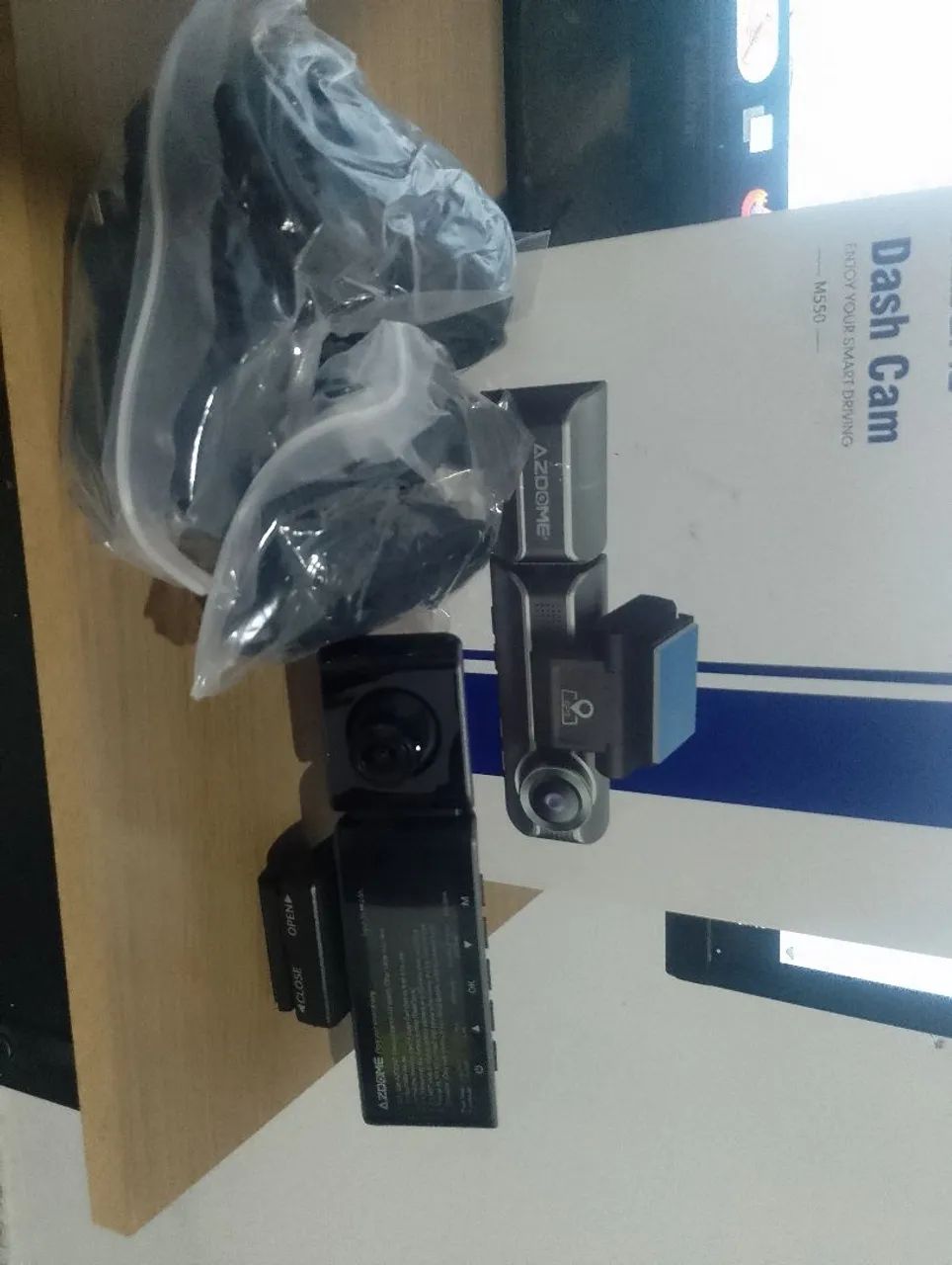 Dash cam azdome m550