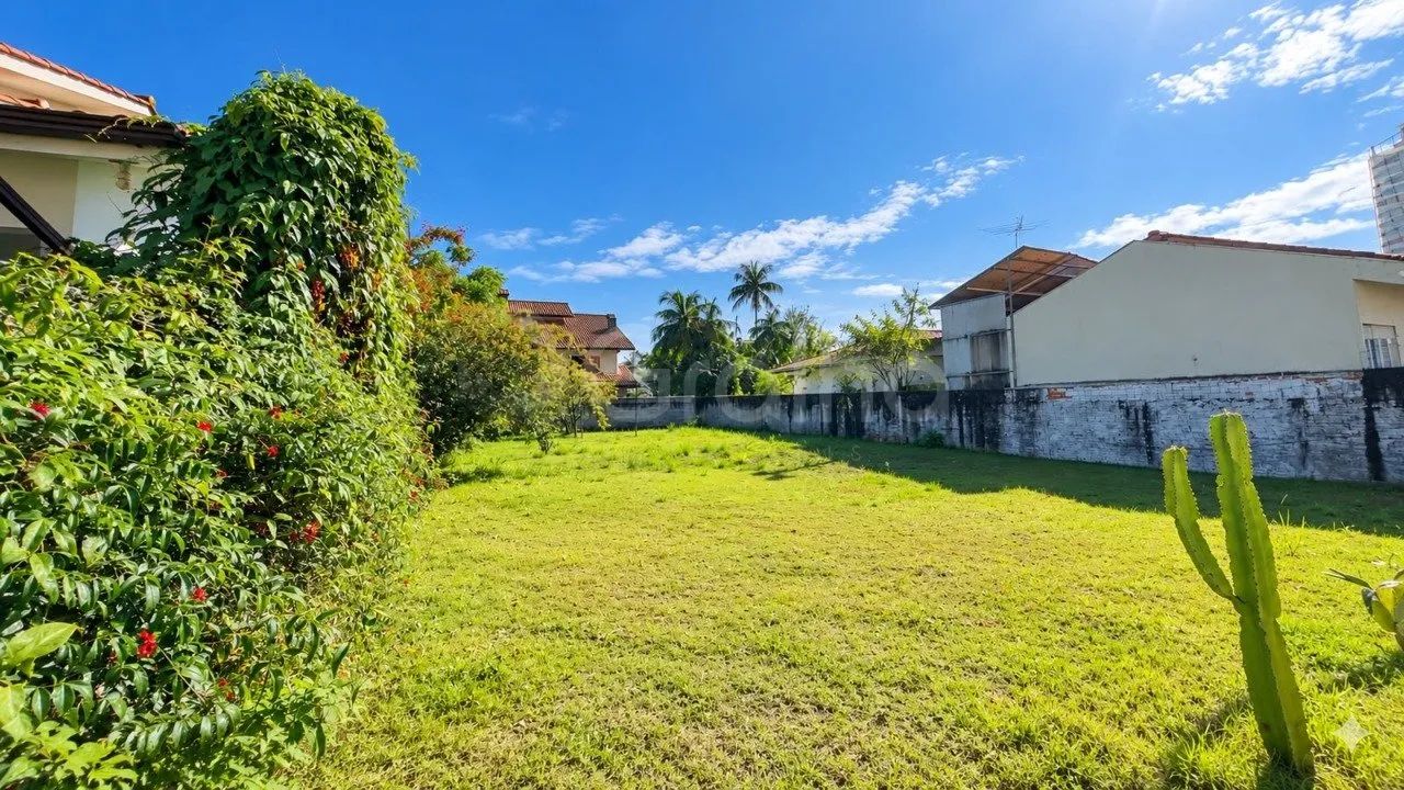 Terreno 420 m² com viabilidade comercial para 8 pavimentos