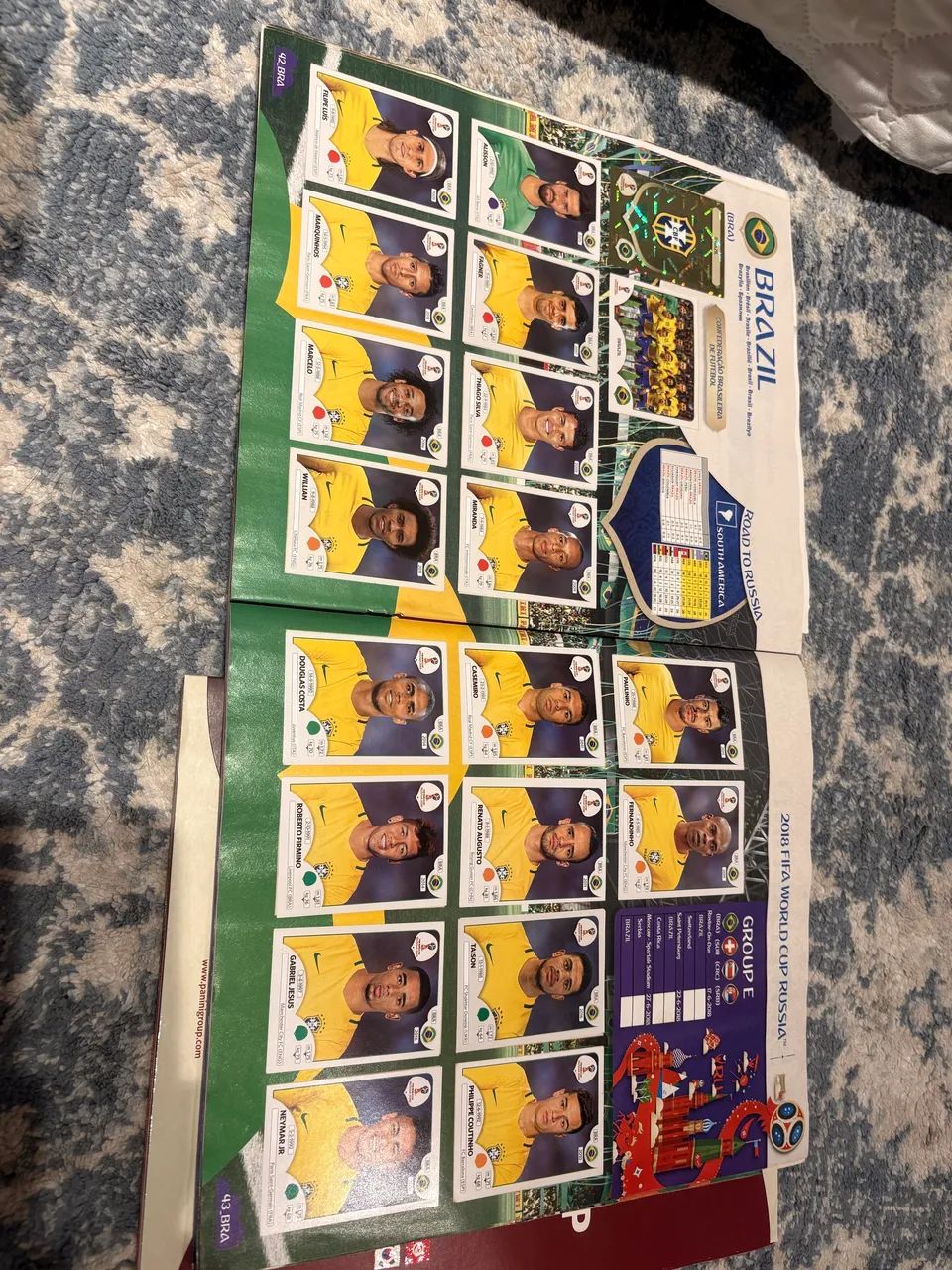 Álbum copa 2018 e 2022 completos 